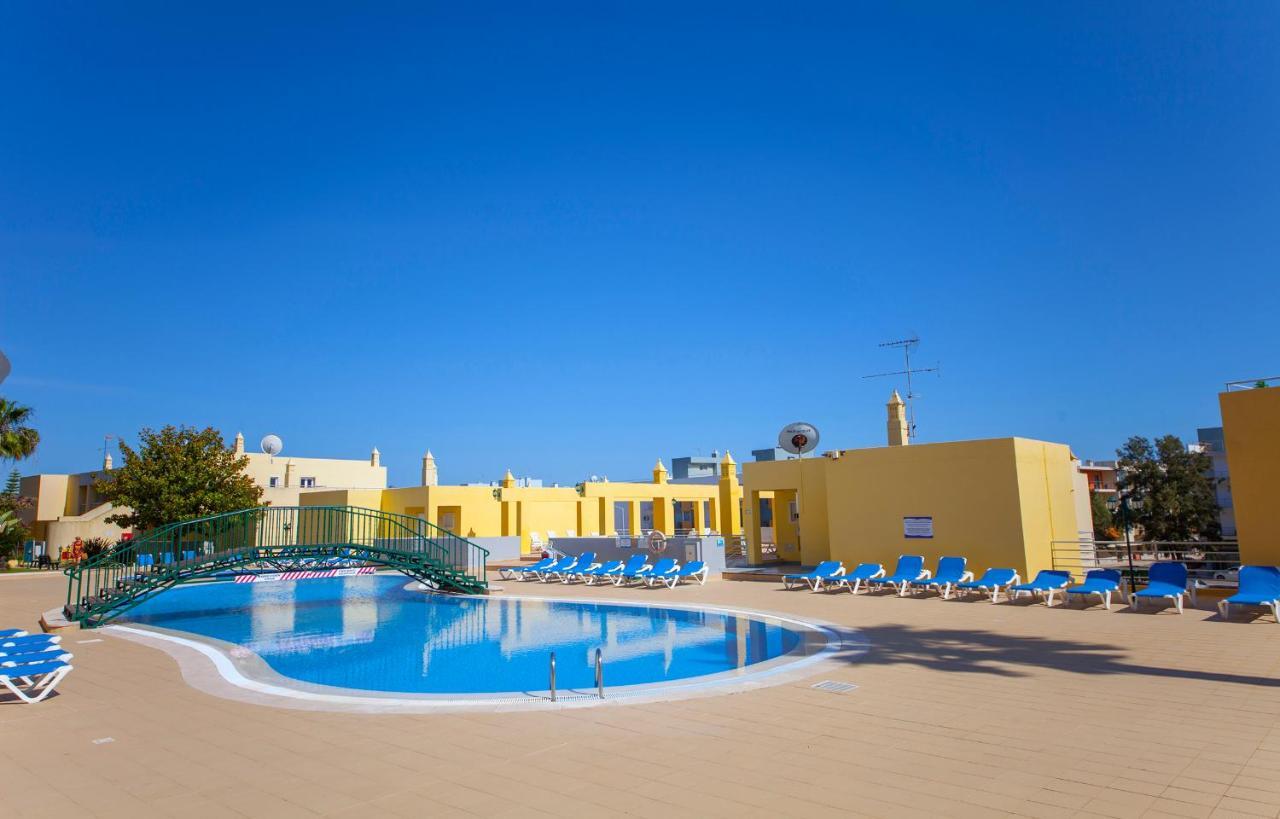 B11 - Beach Way Apartment Lagos Exterior photo