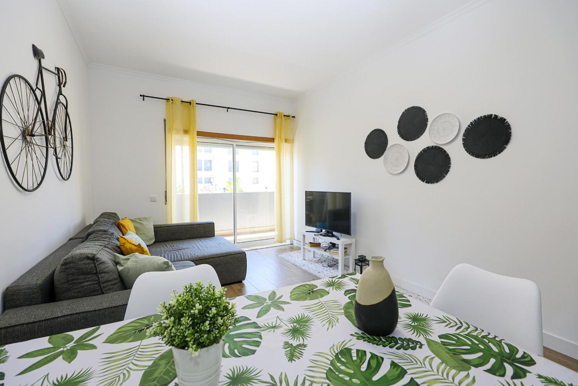 B11 - Beach Way Apartment Lagos Exterior photo
